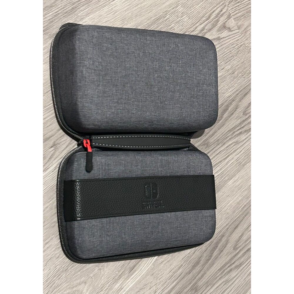 Official Nintendo Switch Deluxe Travel Carry Case Storage Organizer Gray